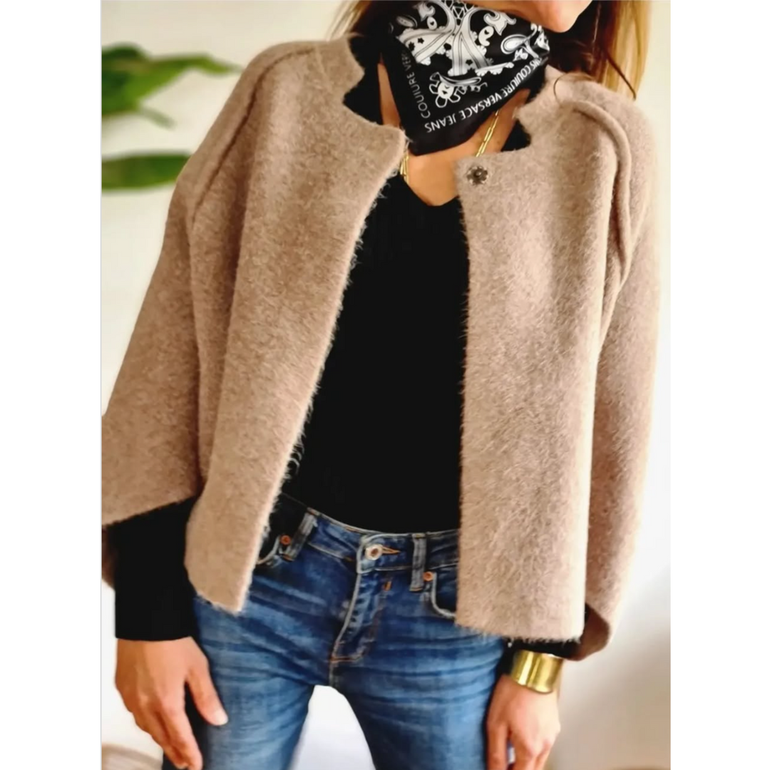 Veloura | Classic Elegance Coat