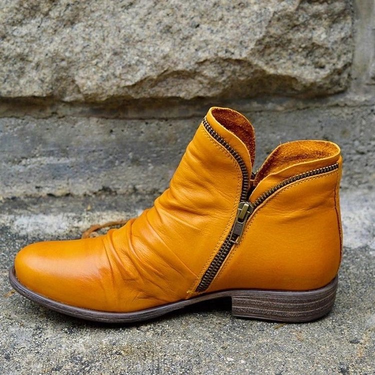 Victoria™ – Leather Boots with Practical Zipper